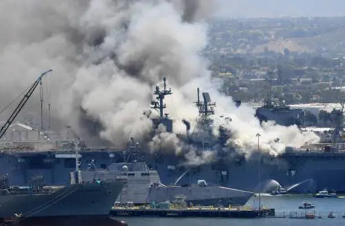 Risolto il giallo della Uss Bonhomme Richard: ecco la causa dell'incendio