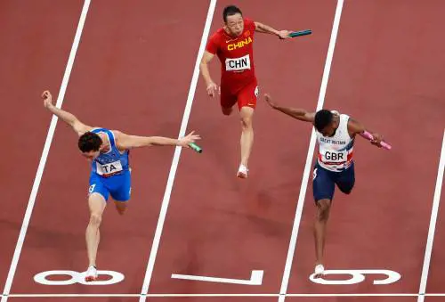 La disperazione dell'ultimo staffettista inglese: "L'Italia..."