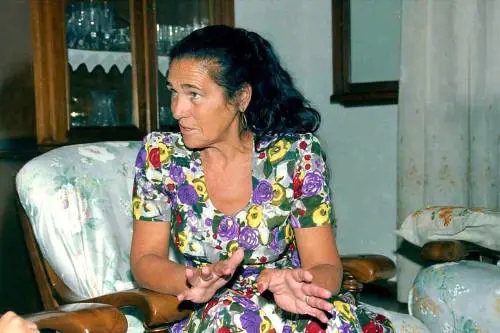 Le sette vite di Mamma Ebe tra sesso, esorcismi e truffe