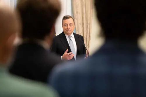 Crisi, sussidio e imprese. L'aria da autunno caldo fa tremare l'esecutivo