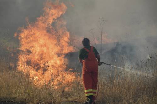 Emergenza incendi al Sud: l'Italia è in fiamme