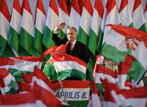 Ungheria sotto assedio: il fronte rosso che vuol spodestare Orban