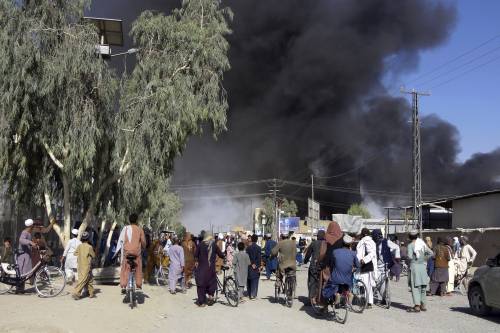 Villaggi circondati e pochi raid: così i talebani hanno preso l'Afghanistan