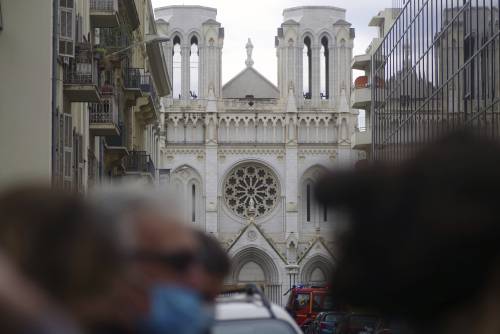 Attentati, profanazioni e omicidi. Così il cristianesimo finisce nel mirino