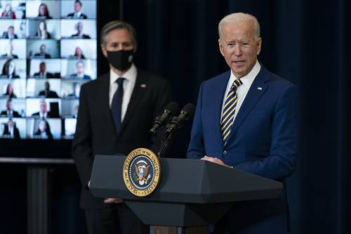 "Non finirà come in Vietnam": quelle frasi che imbarazzano Biden