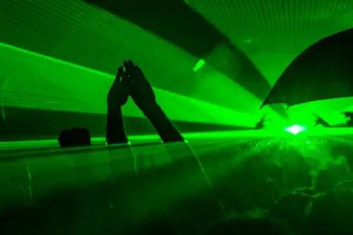 Rave party, movida e furbetti quando il green pass è inutile
