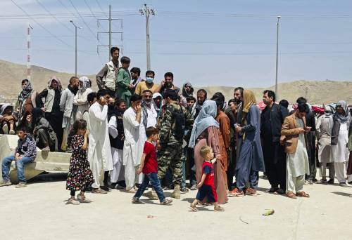Afghanistan, l’Europa sa discutere solo di profughi