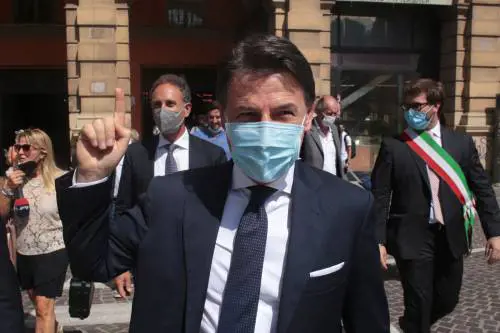 Altre scissioni nei 5s. E i dissidenti preparano i ricorsi contro Conte