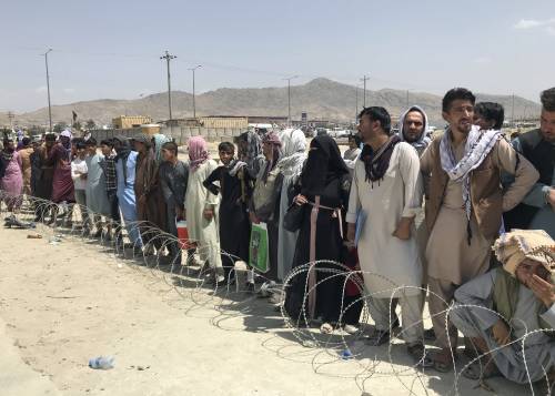"Trafficanti già pronti": la rotta afghana incombe su Ue e Italia
