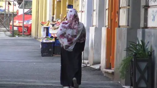 I "talebani" di casa nostra: "Per le donne che sbagliano cento bastonate"