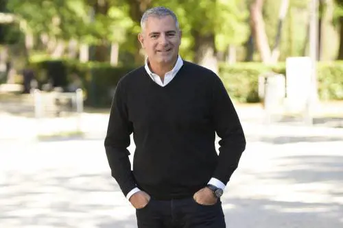 "Mio papà Nino Manfredi, attore per scelta ma regista Per grazia ricevuta"