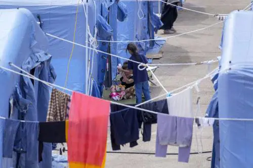 "Divieto di sosta e stazionamento". La scure del sindaco contro il nomadismo