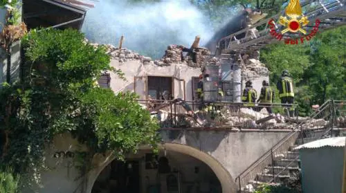 Esplode una casa a Pontremoli