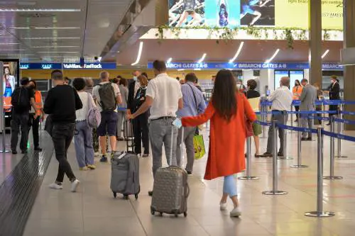 Viaggi a Natale e Capodanno: regole e divieti