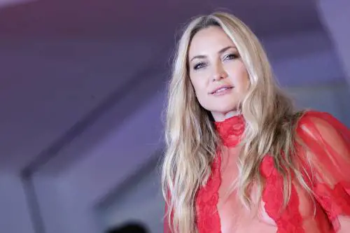 Il "fantasy" di "Mona Lisa" incorona Kate Hudson