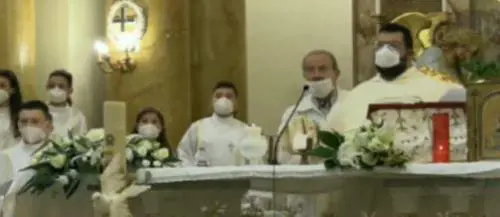 Sparatoria davanti alla chiesa: il carabiniere rischia la paralisi