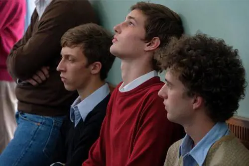 “La scuola cattolica” indaga le responsabilità dietro la deriva criminale maschile