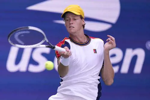 Sinner si inchina a Zverev. La testa non è ancora da big