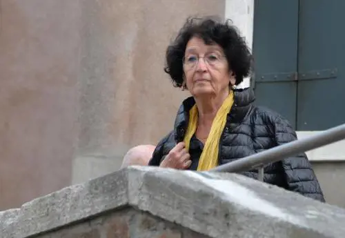 "La Francia vuole farne una pietra miliare. Ma nessuno ci restituirà le persone amate"