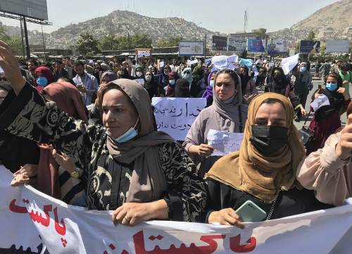 Talebani: "Una donna non può fare il ministro, deve fare figli"