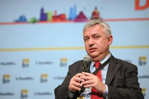 Conflitto di interessi, se è di sinistra l'editore non conta