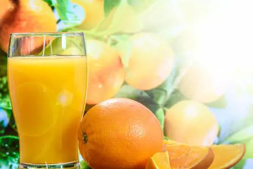 Succo d’arancia mai così caro ma a Wall Street guida il tech