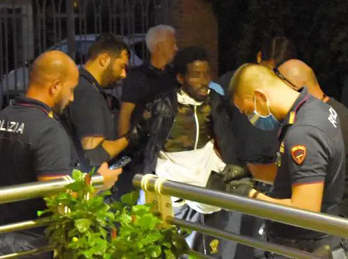 "La cocaina...". La confessione del somalo col coltello