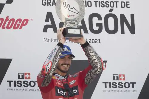Bagnaia, la prima del superdiscepolo che ha studiato da Marquez e Rossi