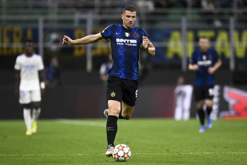 Dzeko cambia la storia e spalanca all'Inter la porta degli ottavi