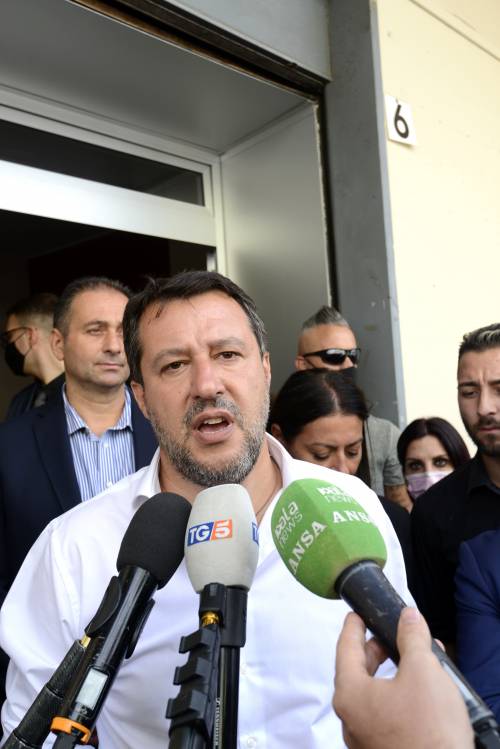 Salvini bacchetta i suoi "Parlate di meno" E attacca Letta su Mps