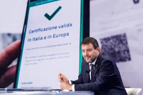 Green Pass, ok da 80 leghisti. Salvini: "Ora tagli a Rdc"