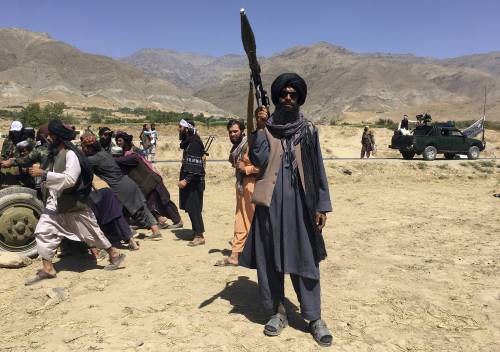 "Talebani vicini all'atomica". Scatta l'allarme in Afghanistan