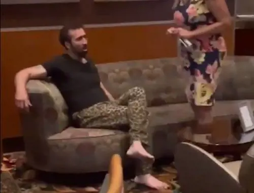 Sbronzo e scalzo: Nicolas Cage buttato fuori da un locale a Las Vegas