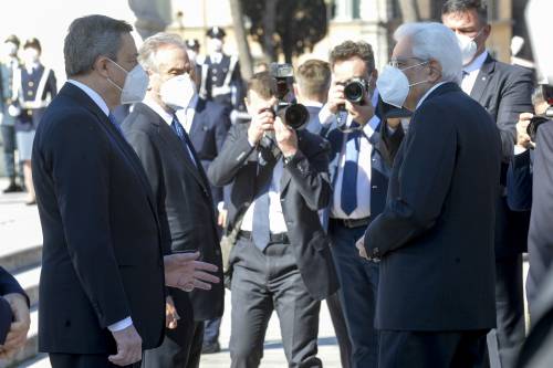 Proposta di Draghi a Mattarella: "Se resti tu, resto anche io..."