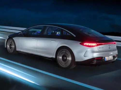 Nautica e auto, Merceds EQS star al Salone di Genova