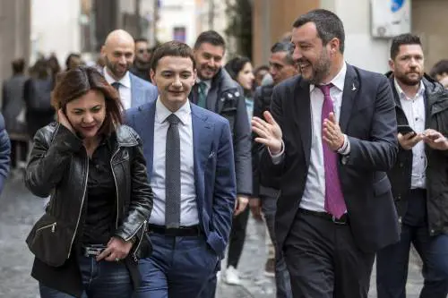 Matteo si sente accerchiato. "Un attacco indegno alla Lega"