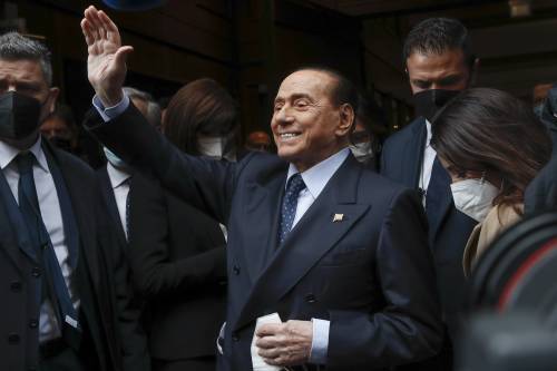 Silvio Berlusconi: "Un centro liberale è fondamentale per vincere"