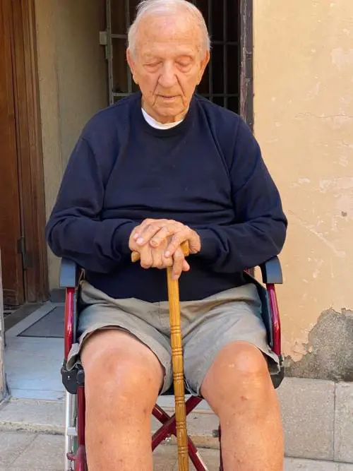 Invalido 90enne rischia lo sfratto. L'appello: "Benetton, non farlo"