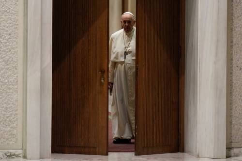 Abusi sui minori, il Papa non molla sul segreto confessionale