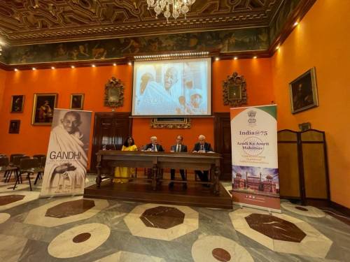 L’Ambasciata indiana a Roma celebra Gandhi nella giornata internazionale della non violenza