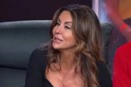 Sabrina Ferilli si commuove a Tu si que vales: "Maria ti fai sempre i ca... di tutti"