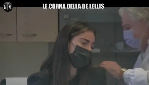 "Ha la sifilide", "Ti ammazzo". Lo scherzo a Giulia de Lellis finisce male