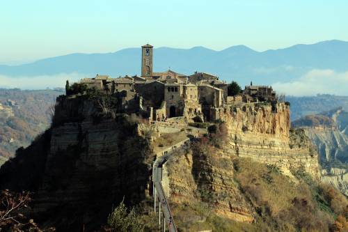 Civita di Bagnoregio: la "città che muore" nel verde del Lazio