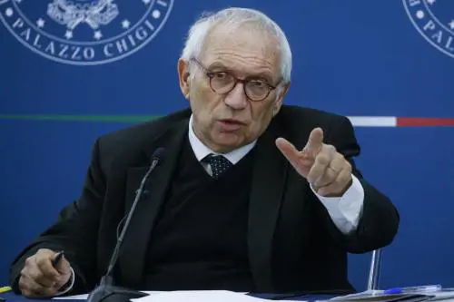Babele per la quarantena nelle scuole. Subito norme chiare per i casi positivi