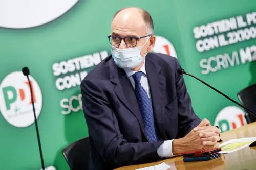 La carica dei sindaci Pd contro Letta: ecco tutti i nomi