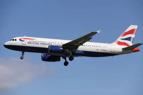 La nube vulcanica, poi i motori spenti in aria. Così si salvò il British Airways 9