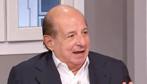 "Sei una vecchia volpe", "Cambia animale": imbarazzo in tv