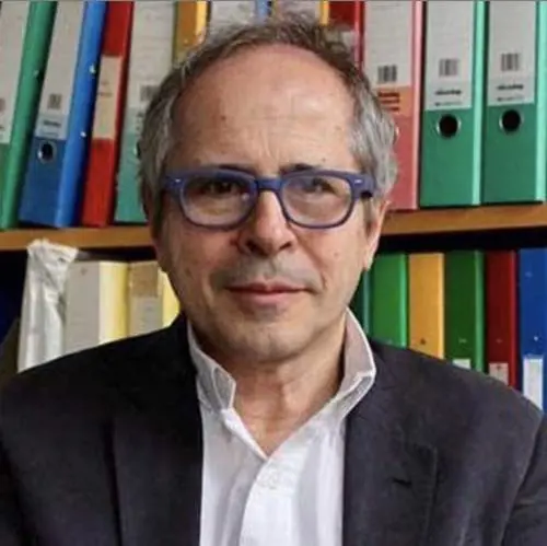 Crisanti: "Vi spiego perché l'immunità di gregge è impossibile"