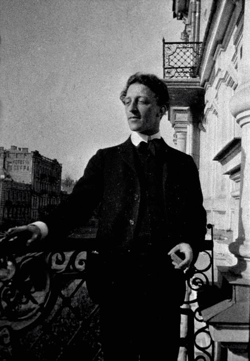 E Blok colse la poesia amara del crollo dell'impero russo
