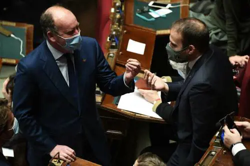 Ruggieri: "Inutile sciogliere Forza Nuova. Non la vota nessuno..."